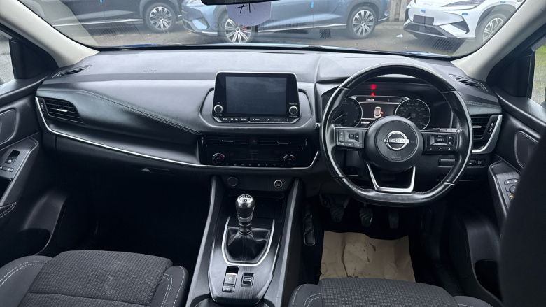 Nissan Qashqai 1.3 DiG-T MH Acenta Premium 5dr Petrol Hatchback